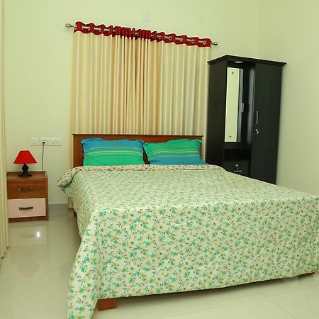 Friendsland Home Stay Kochi Esterno foto