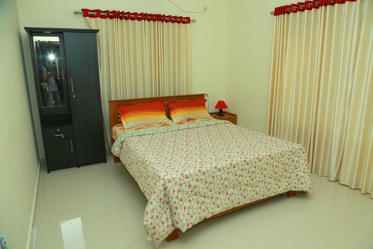 Friendsland Home Stay Kochi Esterno foto